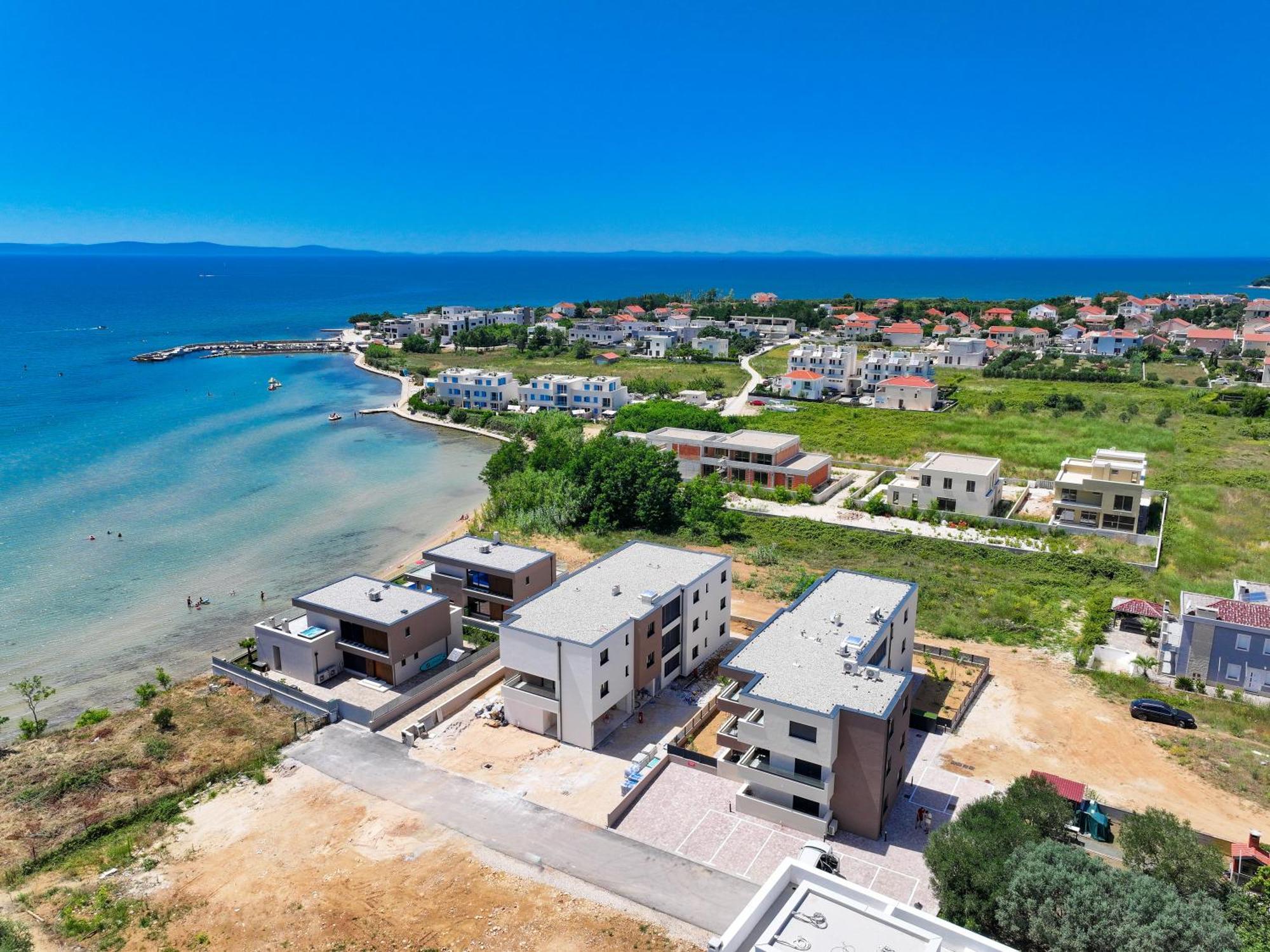 Deluxe Apartments Privlaka On The Sand Esterno foto